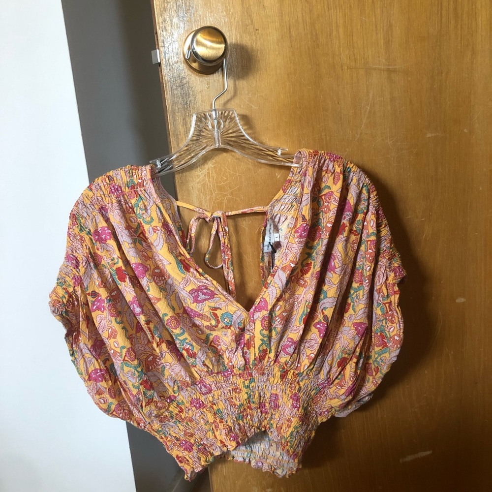 BEAND NEW Cupcakes and Cashmere Crop Top